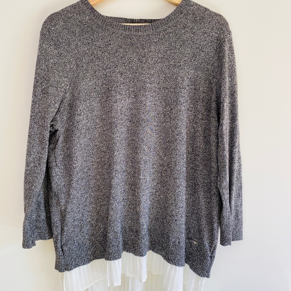 Calvin Klein Gray Crewneck Sweater